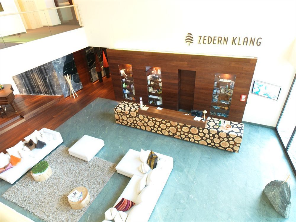 Spa Hotel Zedern Klang Hopfgarten in Defereggen Exteriör bild